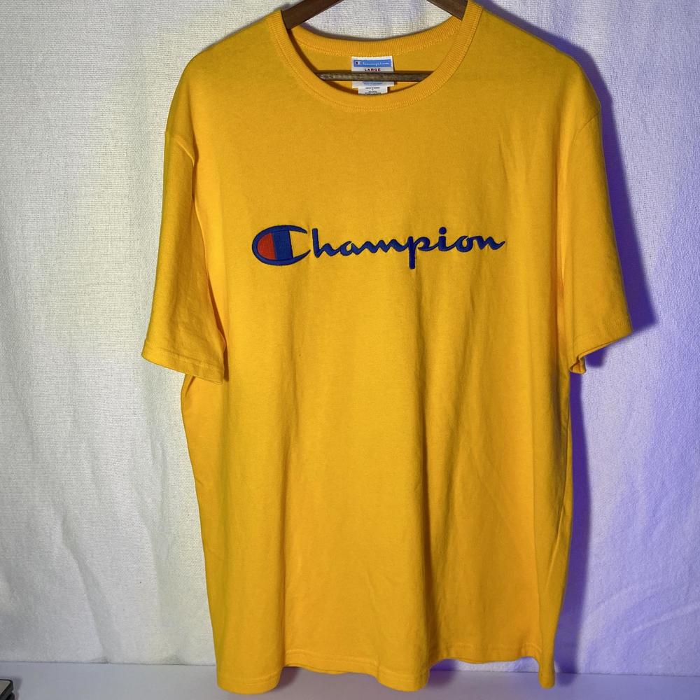 Champion yello embroidered short sleeve